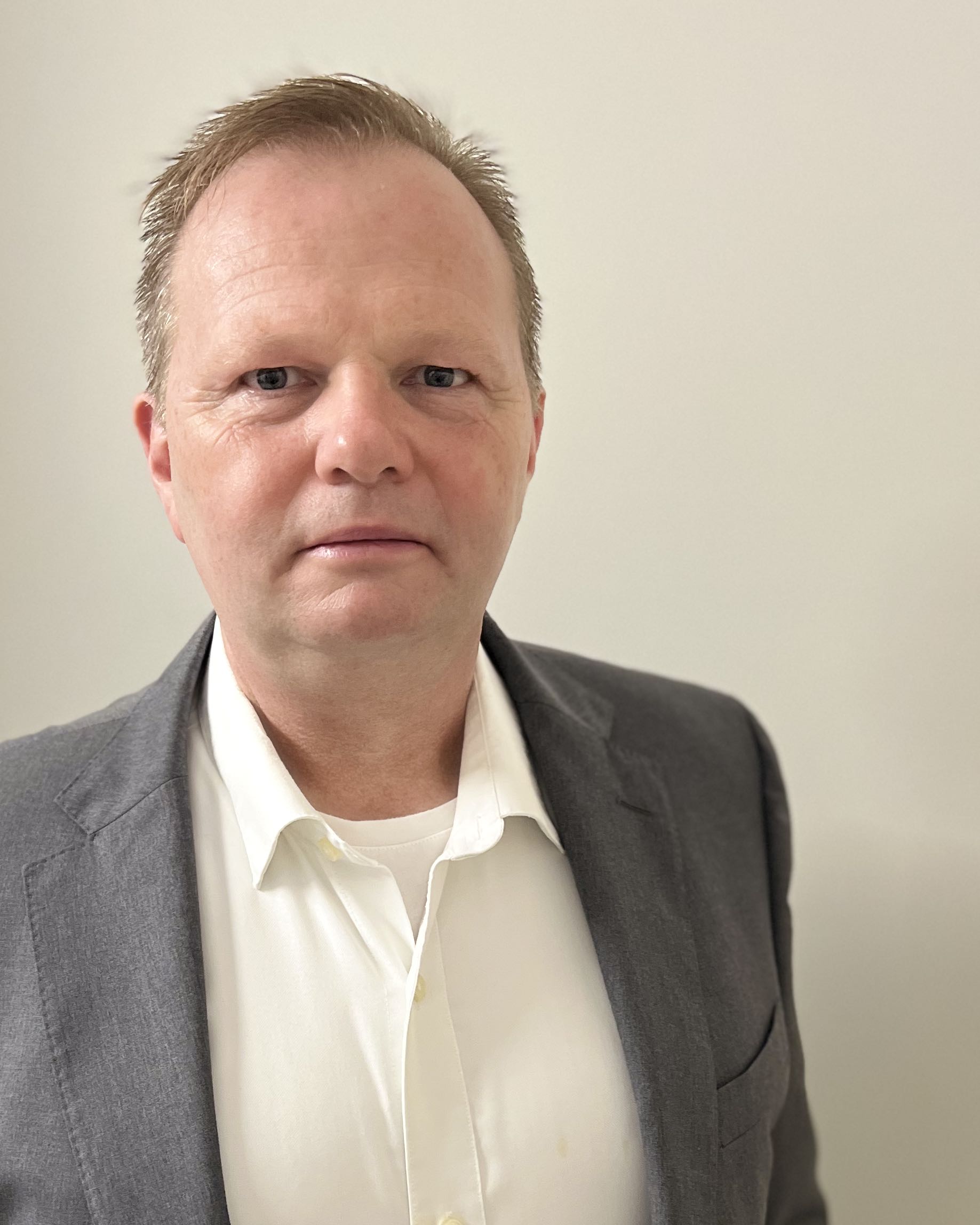 Seppe Degelas, Independent Director